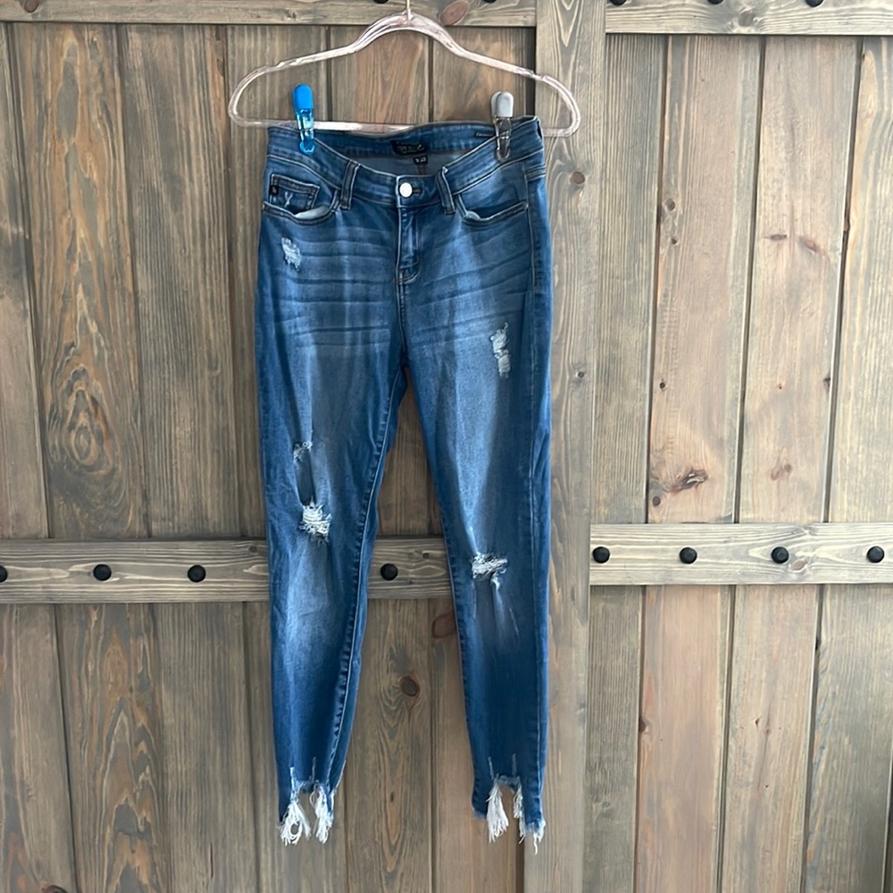 Judy Blue shark bite hem skinny jeans